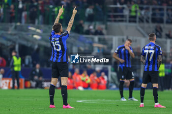 2023-05-16 - Francesco Acerbi of FC Internazionale gestures during the UEFA Champions League 2022/23 Semi-Final second leg football match between FC Internazionale and AC Milan at Giuseppe Meazza Stadium, Milan, Italy on May 16, 2023 - SEMIFINAL - INTER - FC INTERNAZIONALE VS AC MILAN - UEFA CHAMPIONS LEAGUE - SOCCER