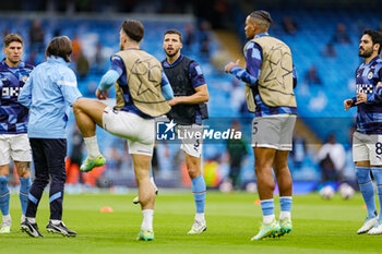 2023-05-18 - Ruben Dias of Manchester City warms up during the UEFA Champions League, Semi-finals, 2nd leg football match between Manchester City and Real Madrid on 17 May 2023 at the Etihad Stadium in Manchester, England - FOOTBALL - CHAMPIONS LEAGUE - MANCHESTER CITY V REAL MADRID - UEFA CHAMPIONS LEAGUE - SOCCER