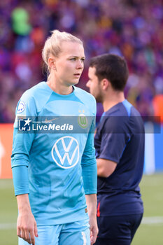 2023-06-03 - 03.06.2023, Eindhoven, PSV Stadion, UEFA Women's Champions League: Barcelona - Wofsburg, Merle Frohms (1 Wolfsburg) after the match on her way to the podium - UEFA WOMEN'S CHAMPIONS LEAGUE: BARCELONA - WOFSBURG - UEFA CHAMPIONS LEAGUE - SOCCER