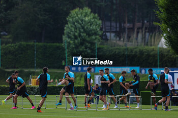 2023-06-05 - FC Internazionale players during the UEFA Champions League Final media day of FC Internazionale training session at Suning Training Center ahead of their UEFA Champions League Final match against Manchester City FC at Suning Training Center, Appiano Gentile, Italy on June 05, 2023 - INTER - FC INTERNAZIONALE TRAINING BEFORE THE 2022-2023 FINAL - UEFA CHAMPIONS LEAGUE - SOCCER