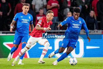 2023-08-30 - Noa Lang of PSV and Jose Cifuentes of Rangers during the UEFA Champions League, Play-offs, 2nd leg football match between PSV and Rangers on August 30, 2023 at the Philips Stadion in Eindhoven, Netherlands - FOOTBALL - CHAMPIONS LEAGUE - PSV V RANGERS - UEFA CHAMPIONS LEAGUE - SOCCER