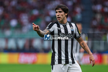 2023-09-19 - Sandro Tonali of Newcastle United FC gestures during UEFA Champions League 2023/24 Group Stage - Group F football match between AC Milan and Newcastle United FC at San Siro Stadium, Milan, Italy on September 19, 2023 - AC MILAN VS NEWCASTLE UNITED FC - UEFA CHAMPIONS LEAGUE - SOCCER