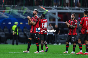 2023-09-19 - Olivier Giroud of AC Milan greets the fans at the end of the match during UEFA Champions League 2023/24 Group Stage - Group F football match between AC Milan and Newcastle United FC at San Siro Stadium, Milan, Italy on September 19, 2023 - AC MILAN VS NEWCASTLE UNITED FC - UEFA CHAMPIONS LEAGUE - SOCCER