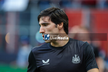 2023-09-19 - Sandro Tonali of Newcastle United FC looks on during UEFA Champions League 2023/24 Group Stage - Group F football match between AC Milan and Newcastle United FC at San Siro Stadium, Milan, Italy on September 19, 2023 - AC MILAN VS NEWCASTLE UNITED FC - UEFA CHAMPIONS LEAGUE - SOCCER