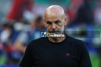 2023-09-19 - Stefano Pioli Head Coach of AC Milan looks on during UEFA Champions League 2023/24 Group Stage - Group F football match between AC Milan and Newcastle United FC at San Siro Stadium, Milan, Italy on September 19, 2023 - AC MILAN VS NEWCASTLE UNITED FC - UEFA CHAMPIONS LEAGUE - SOCCER