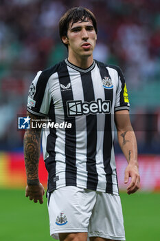 2023-09-19 - Sandro Tonali of Newcastle United FC looks on during UEFA Champions League 2023/24 Group Stage - Group F football match between AC Milan and Newcastle United FC at San Siro Stadium, Milan, Italy on September 19, 2023 - AC MILAN VS NEWCASTLE UNITED FC - UEFA CHAMPIONS LEAGUE - SOCCER