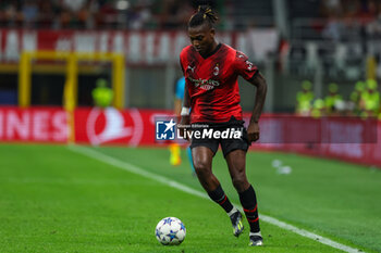 2023-09-19 - Rafael Leao of AC Milan seen in action during UEFA Champions League 2023/24 Group Stage - Group F football match between AC Milan and Newcastle United FC at San Siro Stadium, Milan, Italy on September 19, 2023 - AC MILAN VS NEWCASTLE UNITED FC - UEFA CHAMPIONS LEAGUE - SOCCER