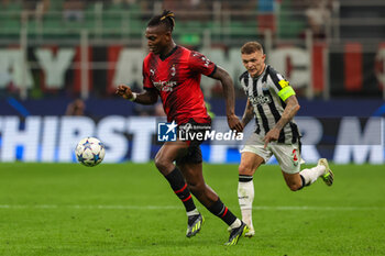 2023-09-19 - Rafael Leao of AC Milan seen in action during UEFA Champions League 2023/24 Group Stage - Group F football match between AC Milan and Newcastle United FC at San Siro Stadium, Milan, Italy on September 19, 2023 - AC MILAN VS NEWCASTLE UNITED FC - UEFA CHAMPIONS LEAGUE - SOCCER