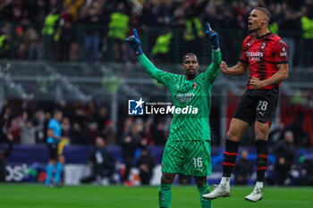2023-11-07 - Malick Thiaw of AC Milan celebrates the victory at the end of the match with Mike Maignan of AC Milan during UEFA Champions League 2023/24 Group Stage - Group F football match between AC Milan and Paris Saint-Germain FC at San Siro Stadium, Milan, Italy on November 07, 2023 - AC MILAN VS PARIS SAINT-GERMAIN - UEFA CHAMPIONS LEAGUE - SOCCER
