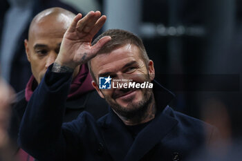 2023-11-07 - Former England, Manchester United, LA Galaxy, and PSG player and actual President and Co-Owner of Inter Miami David Beckham greets the fans during UEFA Champions League 2023/24 Group Stage - Group F football match between AC Milan and Paris Saint-Germain FC at San Siro Stadium, Milan, Italy on November 07, 2023 - AC MILAN VS PARIS SAINT-GERMAIN - UEFA CHAMPIONS LEAGUE - SOCCER