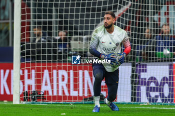 2023-11-07 - Gianluigi Donnarumma of Paris Saint-Germain FC warms up during UEFA Champions League 2023/24 Group Stage - Group F football match between AC Milan and Paris Saint-Germain FC at San Siro Stadium, Milan, Italy on November 07, 2023 - AC MILAN VS PARIS SAINT-GERMAIN - UEFA CHAMPIONS LEAGUE - SOCCER