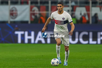 2023-11-07 - Achraf Hakimi of Paris Saint-Germain FC seen in action during UEFA Champions League 2023/24 Group Stage - Group F football match between AC Milan and Paris Saint-Germain FC at San Siro Stadium, Milan, Italy on November 07, 2023 - AC MILAN VS PARIS SAINT-GERMAIN - UEFA CHAMPIONS LEAGUE - SOCCER