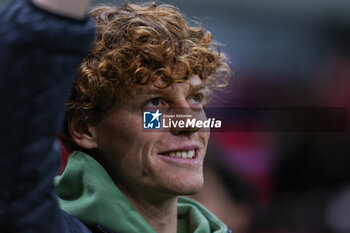 2023-11-28 - Jannik Sinner attends during UEFA Champions League 2023/24 Group Stage - Group F football match between AC Milan and Borussia Dortmund at San Siro Stadium, Milan, Italy on November 28, 2023 - AC MILAN VS BORUSSIA DORTMUND - UEFA CHAMPIONS LEAGUE - SOCCER