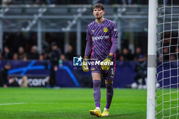 2023-11-28 - Gregor Kobel of Borussia Dortmund seen in action during UEFA Champions League 2023/24 Group Stage - Group F football match between AC Milan and Borussia Dortmund at San Siro Stadium, Milan, Italy on November 28, 2023 - AC MILAN VS BORUSSIA DORTMUND - UEFA CHAMPIONS LEAGUE - SOCCER