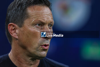 2023-10-03 - Roger Schmidt Head Coach of SL Benfica looks on during the UEFA Champions League 2023/24 Group Stage - Group D football match between FC Internazionale and SL Benfica at Giuseppe Meazza Stadium, Milan, Italy on October 03, 2023 - INTER - FC INTERNAZIONALE VS SL BENFICA - UEFA CHAMPIONS LEAGUE - SOCCER
