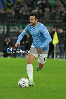 2023-11-28 - Pedro (SS Lazio);  during the UEFA Champions League 2023-2024 football match between SS Lazio and Celtic FC at the Olympic Stadium in Rome on November 28, 2023. - SS LAZIO VS CELTIC FC - UEFA CHAMPIONS LEAGUE - SOCCER