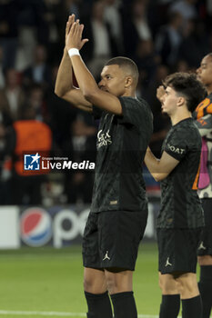 2023-09-19 - Kylian Mbappe of PSG salutes the fans following the UEFA Champions League, Group F football match between Paris Saint-Germain (PSG) and Borussia Dortmund on September 19, 2023 at Parc des Princes stadium in Paris, France - FOOTBALL - UEFA CHAMPIONS LEAGUE - PARIS SG V BORUSSIA DORTMUND - - UEFA CHAMPIONS LEAGUE - SOCCER