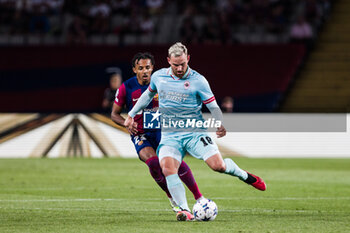 2023-09-19 - Vincent Janssen of Royal Antwerp during the UEFA Champions League Group H match played between FC Barcelona and Royal Antwerp FC at Estadi Olimpic Lluis Companys on September 19, 2023 in Barcelona, Spain. Photo Javier Borrego / SpainDPPI / DPPI - FOOTBALL - CHAMPIONS LEAGUE - FC BARCELONA V ROYAL ANTWERP - UEFA CHAMPIONS LEAGUE - SOCCER