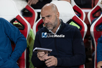 2023-09-20 - PSV Eindhoven manager Peter Bosz during the Champions League match between Arsenal and PSV Eindhoven at the Emirates Stadium, London, England on 20 September 2023. Photo Ian Stephen /ProSportsImages / DPPI - FOOTBALL - CHAMPIONS LEAGUE - ARSENAL V PSV EINDHOVEN - UEFA CHAMPIONS LEAGUE - SOCCER