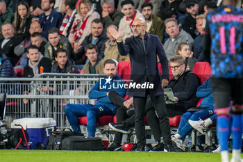 2023-10-03 - Head-Coach Peter Bosz of PSV during the UEFA Champions League, Group B football match between PSV Eindhoven and Sevilla FC on October 3, 2023 at the Phillips Stadion in Eindhoven, Netherlands - FOOTBALL - CHAMPIONS LEAGUE - PSV EINDHOVEN V SEVILLA - UEFA CHAMPIONS LEAGUE - SOCCER
