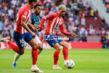 2023-10-04 - Quinten Timber of Feyenoord and Antoine Griezmann of Atletico de Madrid during the UEFA Champions League, Group E football match between Atletico de Madrid and Feyenoord on October 4, 2023 at Civitas Metropolitano stadium in Madrid, Spain - FOOTBALL - CHAMPIONS LEAGUE - ATLETICO V FEYENOORD - UEFA CHAMPIONS LEAGUE - SOCCER