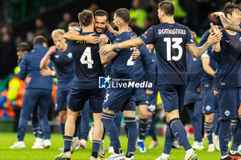 2023-10-04 - Pedro of SS Lazio surrounded by his team mates at the final whistle during the UEFA Champions League, Group E football match between Celtic and SS Lazio on 4 October 2023 at Celtic Park in Glasgow, Scotland - FOOTBALL - CHAMPIONS LEAGUE - CELTIC V LAZIO - UEFA CHAMPIONS LEAGUE - SOCCER