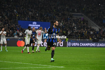 2023-10-24 - Hakan Calhanoglu of FC Internazionale scores a penalty during the UEFA Champions League match between Inter FC Internazionale and FC Salzburg , on October 24, 2023, at Giuseppe Meazza San Siro Siro stadium in Milan, Italy. Photo Tiziano Ballabio - INTER - FC INTERNAZIONALE VS FC SALZBURG - UEFA CHAMPIONS LEAGUE - SOCCER