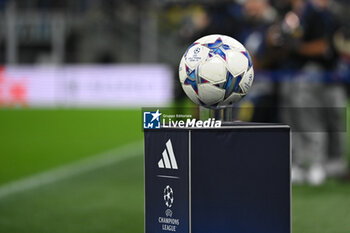 2023-10-24 - Match ball during during the UEFA Champions League match between Inter FC Internazionale and FC Salzburg , on October 24, 2023, at Giuseppe Meazza San Siro Siro stadium in Milan, Italy. Photo Tiziano Ballabio - INTER - FC INTERNAZIONALE VS FC SALZBURG - UEFA CHAMPIONS LEAGUE - SOCCER