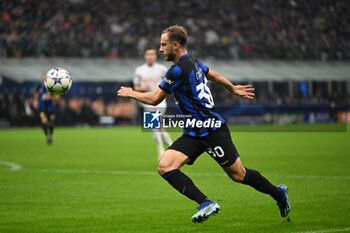 2023-10-24 - Carlos Augusto of FC Inter during the UEFA Champions League match between Inter FC Internazionale and FC Salzburg , on October 24, 2023, at Giuseppe Meazza San Siro Siro stadium in Milan, Italy. Photo Tiziano Ballabio - INTER - FC INTERNAZIONALE VS FC SALZBURG - UEFA CHAMPIONS LEAGUE - SOCCER