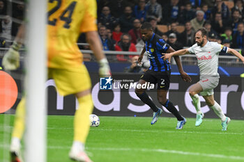 2023-10-24 - Denzel Dumfries of FC Inter during the UEFA Champions League match between Inter FC Internazionale and FC Salzburg , on October 24, 2023, at Giuseppe Meazza San Siro Siro stadium in Milan, Italy. Photo Tiziano Ballabio - INTER - FC INTERNAZIONALE VS FC SALZBURG - UEFA CHAMPIONS LEAGUE - SOCCER