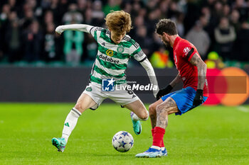 2023-10-25 - Kyogo Furuhashi of Celtic and Rodrigo De Paul of Atlético de Madrid during the UEFA Champions League, Group E football match between Celtic and Atletico Madrid on 25 October 2023 at Celtic Park in Glasgow, Scotland - FOOTBALL - CHAMPIONS LEAGUE - CELTIC V ATLETICO MADRID - UEFA CHAMPIONS LEAGUE - SOCCER