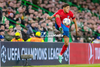 2023-10-25 - Nahuel Molina of Atlético de Madrid during the UEFA Champions League, Group E football match between Celtic and Atletico Madrid on 25 October 2023 at Celtic Park in Glasgow, Scotland - FOOTBALL - CHAMPIONS LEAGUE - CELTIC V ATLETICO MADRID - UEFA CHAMPIONS LEAGUE - SOCCER