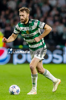 2023-10-25 - Nathaniel Phillips of Celtic during the UEFA Champions League, Group E football match between Celtic and Atletico Madrid on 25 October 2023 at Celtic Park in Glasgow, Scotland - FOOTBALL - CHAMPIONS LEAGUE - CELTIC V ATLETICO MADRID - UEFA CHAMPIONS LEAGUE - SOCCER