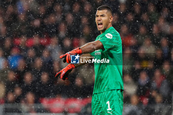 2023-11-08 - Goalkeeper Walter Benitez of PSV during the UEFA Champions League, Group B football match between PSV and RC Lens on November 8, 2023 at Philips Stadion in Eindhoven, Netherlands - FOOTBALL - CHAMPIONS LEAGUE - PSV V LENS - UEFA CHAMPIONS LEAGUE - SOCCER