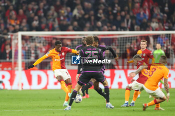 2023-11-08 - Galatasaray forward Wilfried Zaha during the UEFA Champions League, Group A football match between Bayern Munich and Galatasaray on 8 November 2023 at Allianz Arena in Munich, Germany - FOOTBALL - CHAMPIONS LEAGUE - BAYERN MUNICH V GALATASARAY - UEFA CHAMPIONS LEAGUE - SOCCER