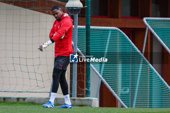 2023-11-27 - Mike Maignan of AC Milan seen during the AC Milan training session at Milanello Sports Center ahead of their UEFA Champions League 2023/24 Group Stage F match against Borussia Dortmund at Centro Sportivo Milanello, Carnago, Italy on November 27, 2023 - AC MILAN TRAINING - UEFA CHAMPIONS LEAGUE - SOCCER