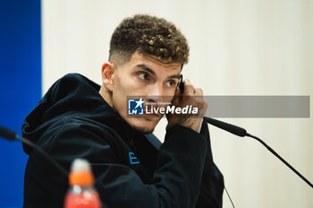2023-11-28 - Giovanni Di Lorenzo, captain of Napoli, seen speaking during the press conference of the Champions League football match between Real Madrid and Napoli at Bernabeu Stadium in Madrid, Spain. - CHAMPIONS LEAGUE: NAPOLI PRESS CONFERENCE IN MADRID - UEFA CHAMPIONS LEAGUE - SOCCER