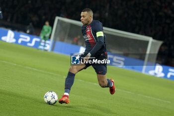 2023-11-28 - Kylian Mbappe of PSG in action during the UEFA Champions League, Group F football match between Paris Saint-Germain and Newcastle United on November 28, 2023 at Parc des Princes stadium in Paris, France - FOOTBALL - CHAMPIONS LEAGUE - PARIS SG V NEWCASTLE - UEFA CHAMPIONS LEAGUE - SOCCER
