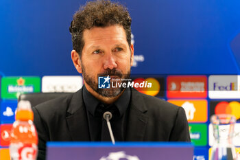 2023-11-28 - Coach Diego Simeone of Atletico Madrid at press conference after the UEFA Champions League, Group E football match between Feyenoord and Atletico Madrid on November 28, 2023 at Stadion Feijenoord "De Kuip" in Rotterdam, Netherlands - FOOTBALL - CHAMPIONS LEAGUE - FEYENOORD V ATLETICO MADRID - UEFA CHAMPIONS LEAGUE - SOCCER