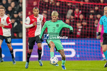 2023-11-28 - Rodrigo De Paul of Atletico Madrid during the UEFA Champions League, Group E football match between Feyenoord and Atletico Madrid on November 28, 2023 at Stadion Feijenoord "De Kuip" in Rotterdam, Netherlands - FOOTBALL - CHAMPIONS LEAGUE - FEYENOORD V ATLETICO MADRID - UEFA CHAMPIONS LEAGUE - SOCCER