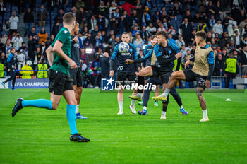 2023-11-29 - Napoli team seen warming up before the Champions League football match between Real Madrid and Napoli at Bernabeu Stadium in Madrid, Spain. - REAL MADRID VS NAPOLI - UEFA CHAMPIONS LEAGUE - SOCCER