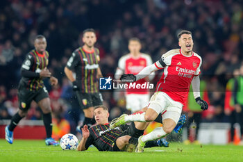 2023-11-29 - Arsenal forward Gabriel Martinelli (11) is fouled by Lens midfielder Przemyslaw Frankowski (29) during the UEFA Champions League, Group B football match between Arsenal and RC Lens on 29 November 2023 at the Emirates Stadium in London, England - FOOTBALL - CHAMPIONS LEAGUE - ARSENAL V LENS - UEFA CHAMPIONS LEAGUE - SOCCER