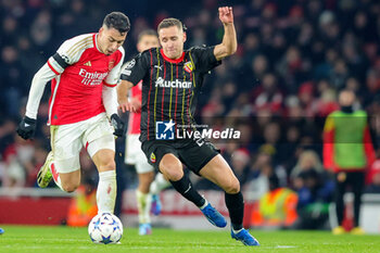 2023-11-29 - Arsenal forward Gabriel Martinelli (11) and Lens midfielder Przemyslaw Frankowski (29) during the UEFA Champions League, Group B football match between Arsenal and RC Lens on 29 November 2023 at the Emirates Stadium in London, England - FOOTBALL - CHAMPIONS LEAGUE - ARSENAL V LENS - UEFA CHAMPIONS LEAGUE - SOCCER