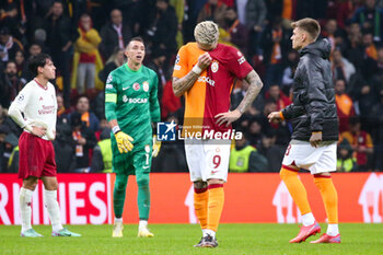 2023-11-29 - Mauro Icardi of Galatasaray looks dejected at full time during the UEFA Champions League, Group A football match between Galatasaray and Manchester United on November 29, 2023 at the Ali Sami Yen Arena in Istanbul, Turkey - FOOTBALL - CHAMPIONS LEAGUE - GALATASARAY V MANCHESTER UNITED - UEFA CHAMPIONS LEAGUE - SOCCER