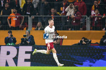 2023-11-29 - Scott McTominay of Manchester United celebrates his goal 1-3 during the UEFA Champions League, Group A football match between Galatasaray and Manchester United on November 29, 2023 at the Ali Sami Yen Arena in Istanbul, Turkey - FOOTBALL - CHAMPIONS LEAGUE - GALATASARAY V MANCHESTER UNITED - UEFA CHAMPIONS LEAGUE - SOCCER