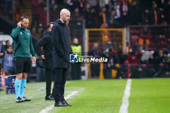 2023-11-29 - Coach Erik ten Hag of Manchester United during the UEFA Champions League, Group A football match between Galatasaray and Manchester United on November 29, 2023 at the Ali Sami Yen Arena in Istanbul, Turkey - FOOTBALL - CHAMPIONS LEAGUE - GALATASARAY V MANCHESTER UNITED - UEFA CHAMPIONS LEAGUE - SOCCER