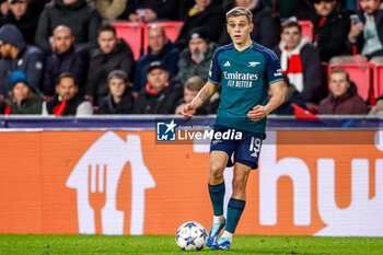 2023-12-12 - Leandro Trossard of Arsenal during the UEFA Champions League, Group B football match between PSV and Arsenal on December 12, 2023 at the Phillips Stadion in Eindhoven, Netherlands - FOOTBALL - CHAMPIONS LEAGUE - PSV V ARSENAL - UEFA CHAMPIONS LEAGUE - SOCCER