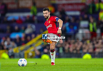 2023-12-13 - Bruno Fernandes (8) of Manchester United during the UEFA Champions League, Group A football match between Manchester United and Bayern Munich on 12 December 2023 at Old Trafford in Manchester, England - FOOTBALL - CHAMPIONS LEAGUE - MANCHESTER UNITED V BAYERN MUNICH - UEFA CHAMPIONS LEAGUE - SOCCER