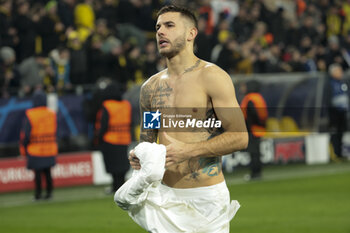 2023-12-13 - Shirtless Lucas Hernandez of PSG showing his tattoos salutes the supporters following the UEFA Champions League, Group F football match between Borussia Dortmund and Paris Saint-Germain on December 13, 2023 at Signal Iduna Park in Dortmund, Germany - FOOTBALL - CHAMPIONS LEAGUE - DORTMUND V PARIS SG - UEFA CHAMPIONS LEAGUE - SOCCER