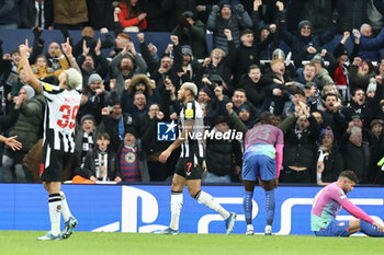 2023-12-13 - Newcastle’s Joelinton (7) scores a goal 1-0 and celebrates during the UEFA Champions League, Group F football match between Newcastle United and AC Milan on 13 December 2023 at St. James's Park in Newcastle, England - FOOTBALL - CHAMPIONS LEAGUE - NEWCASTLE V AC MILAN - UEFA CHAMPIONS LEAGUE - SOCCER